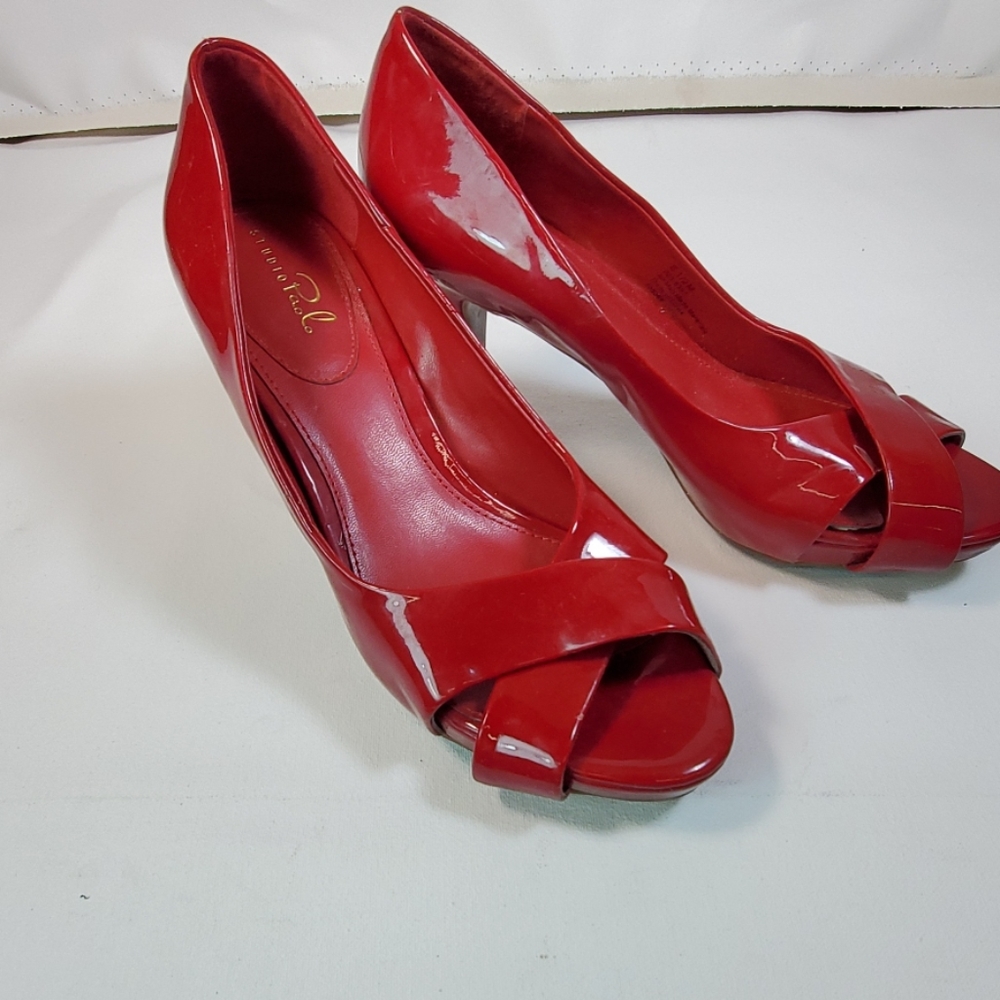STUDIO PAOLO RED PATENT LEATHER HEELS SIZE 8.5